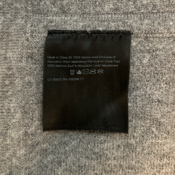 LULULEMON 100% Merino Wool ‘ Live In Practice’ Crewneck Sweater Gray | Medium - Picture 2 of 12